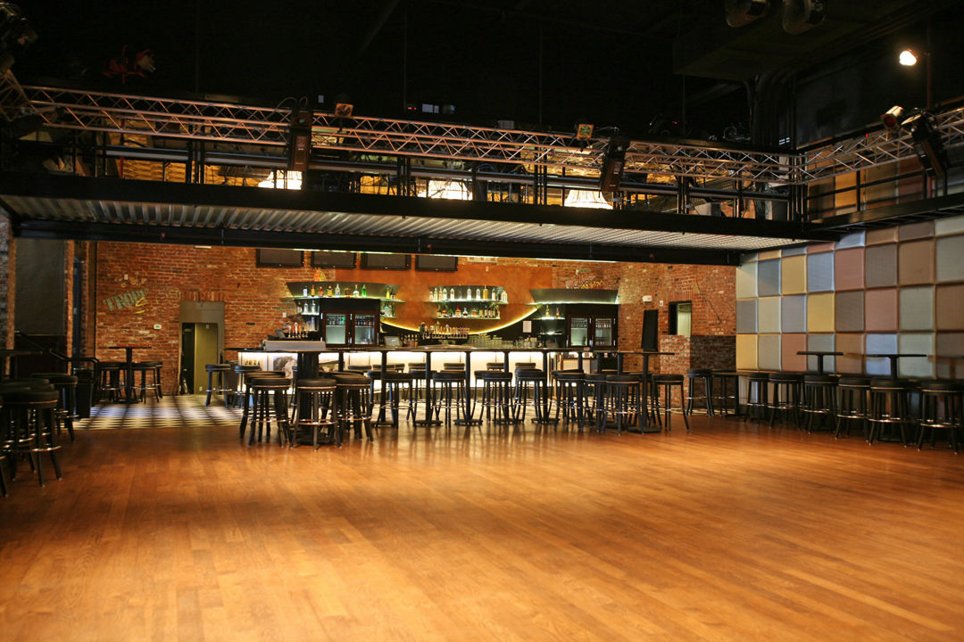 crazy horse saloon west covina 5